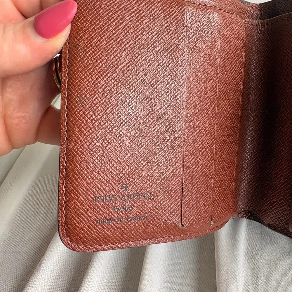 Louis Vuitton Monogram Snap Closure Bifold Wallet - Zip Coin Pocket